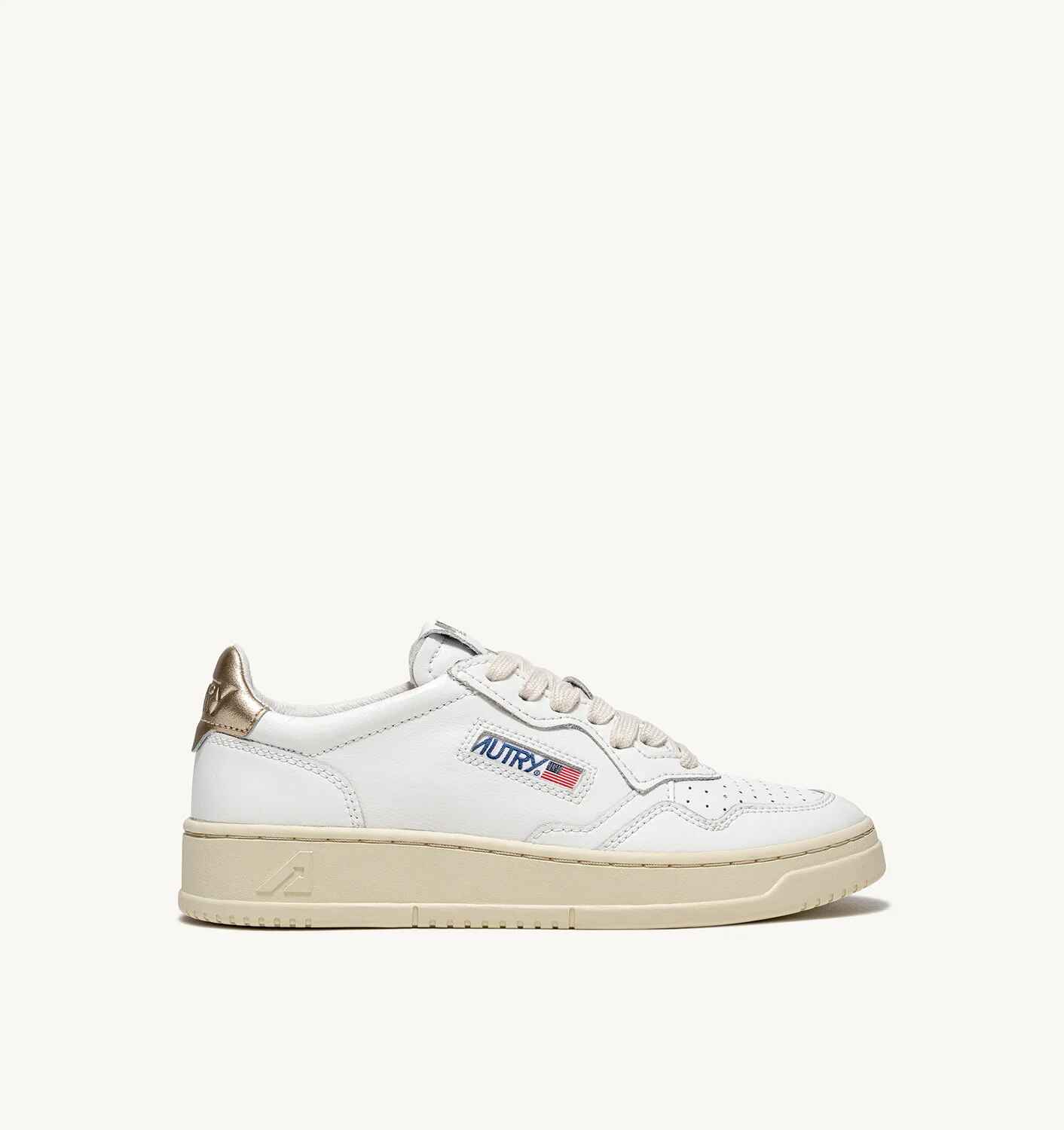 SNEAKERS MEDALIST LOW AUS LEDER IN WEISS UND GOLD METALLIC