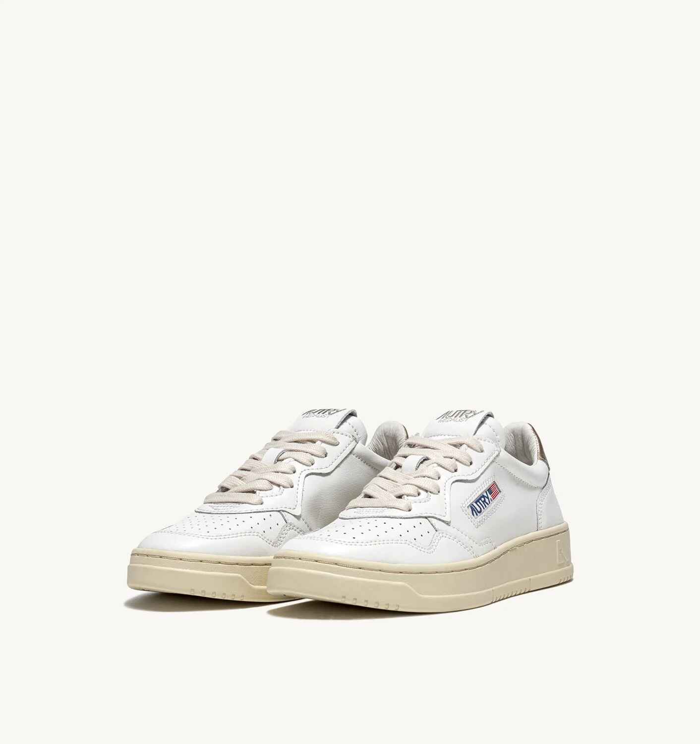 SNEAKERS MEDALIST LOW AUS LEDER IN WEISS UND GOLD METALLIC