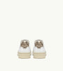 SNEAKERS MEDALIST LOW AUS LEDER IN WEISS UND GOLD METALLIC