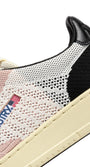 SNEAKERS MEDALIST EASEKNIT LOW AUS STRICK IN ELFENBEIN, SCHWARZ UND POWDER