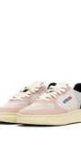 SNEAKERS MEDALIST EASEKNIT LOW AUS STRICK IN ELFENBEIN, SCHWARZ UND POWDER
