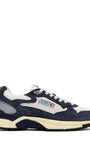 SNEAKERS HYPERWAY AUS MESH UND WILDLEDER IN SPACE BLUE UND SILBER