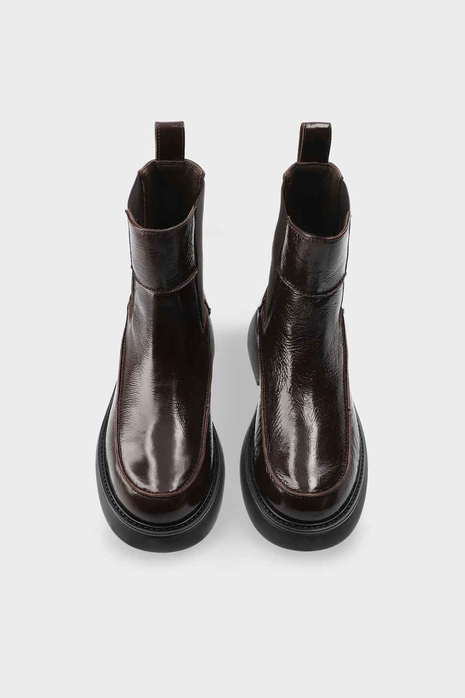 CPH759 patent leather chocolate