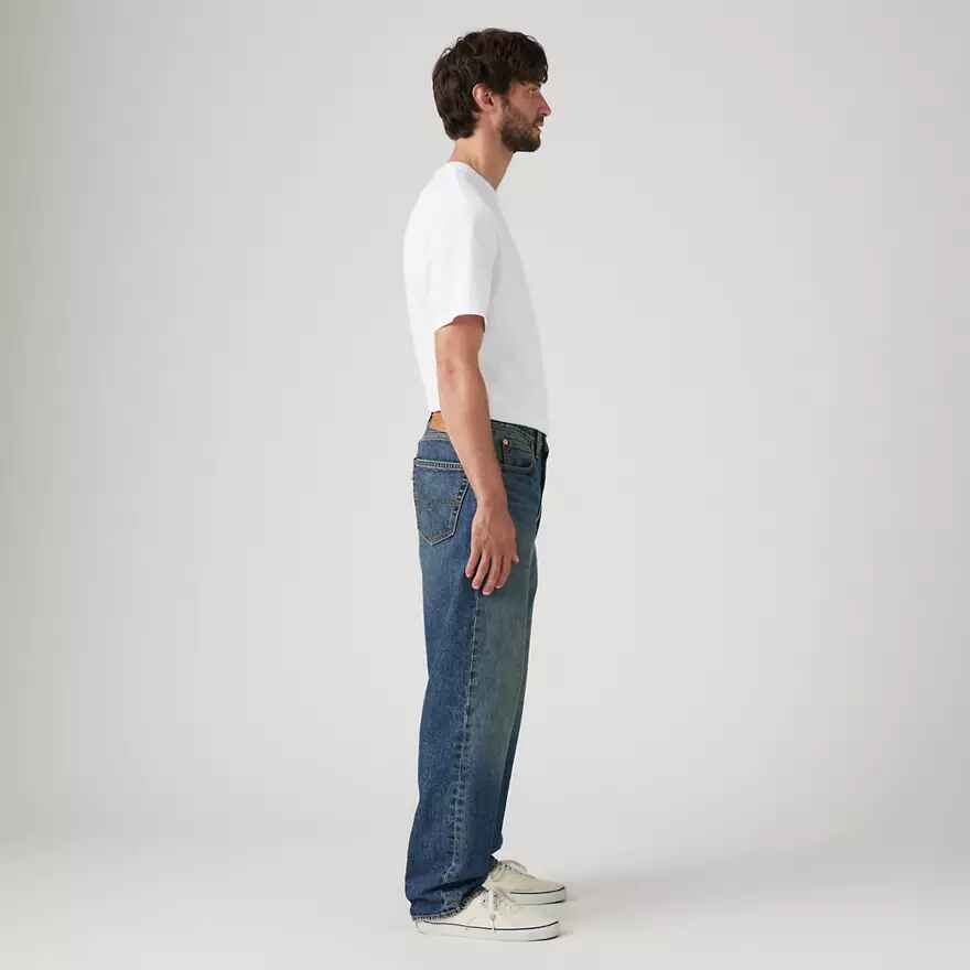 568™ Loose Straight Jeans