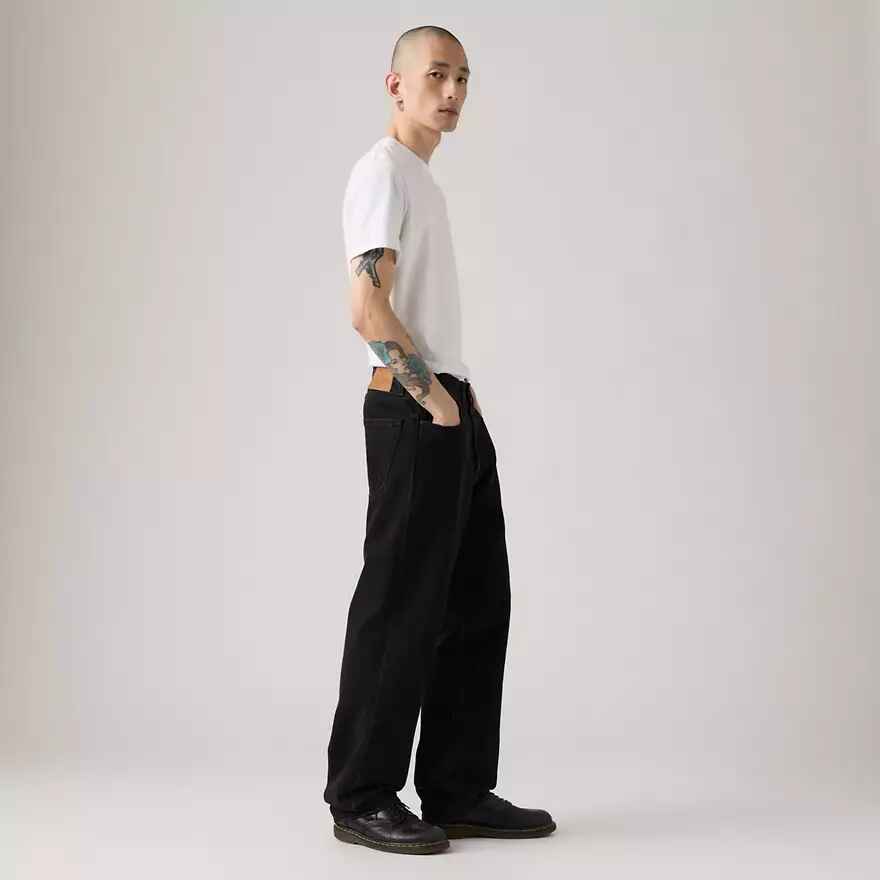 568™ Loose Straight Jeans
