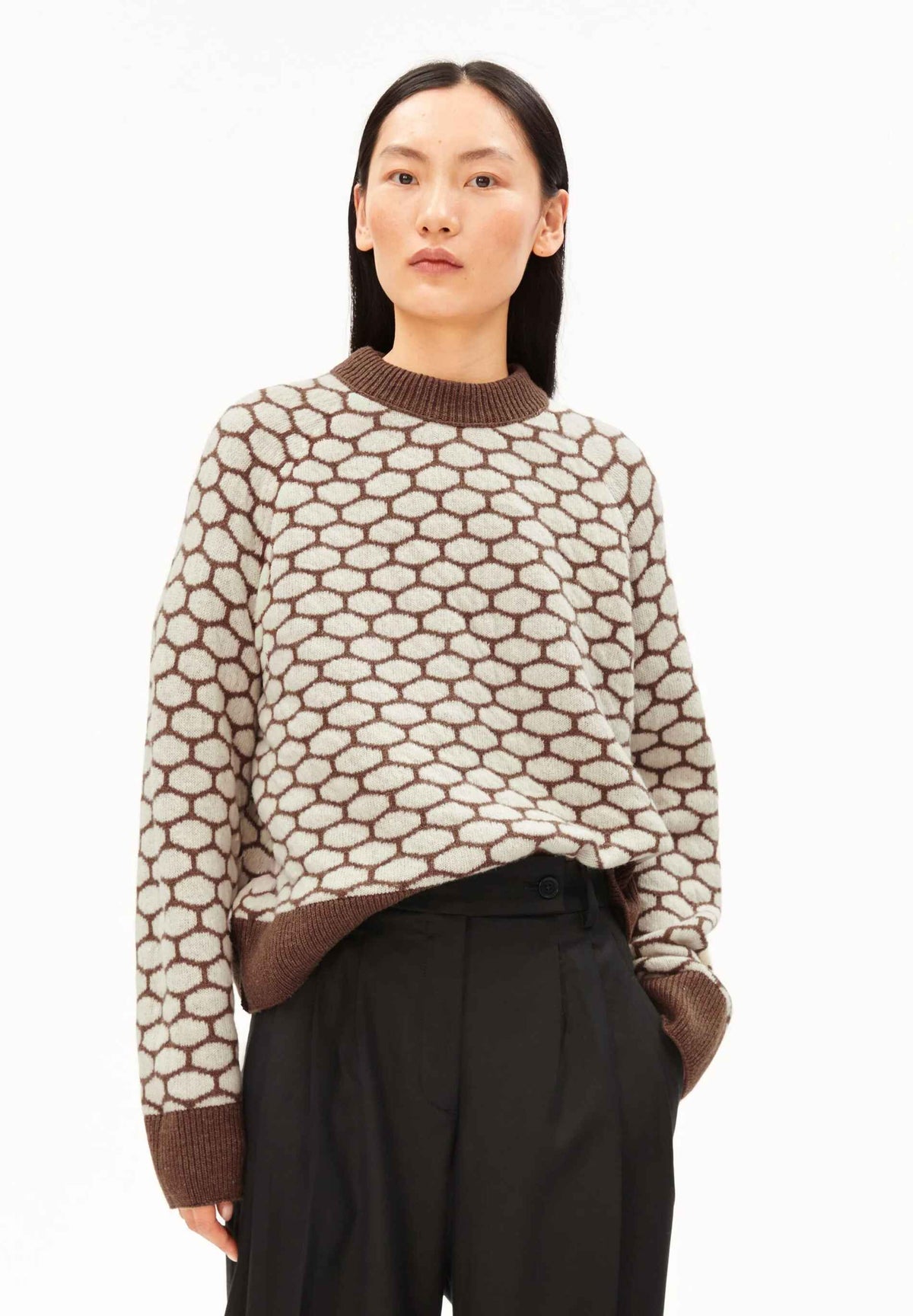 GEPUNKTETER WOLLSTRICKPULLOVER