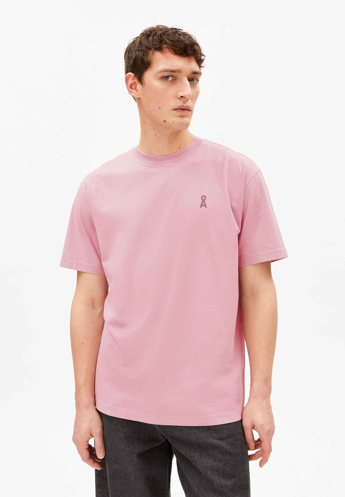 ICONIC Å MAARKOS GD T-SHIRT