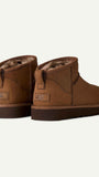 Classic Ultra Mini Boot aus Nubukleder