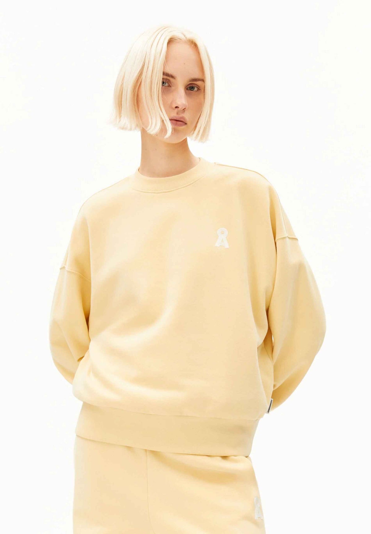 ICONIC Å ALIZAA SWEATSHIRT