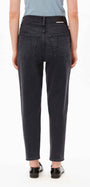 MAIRAA HIGH WAIST MOM JEANS