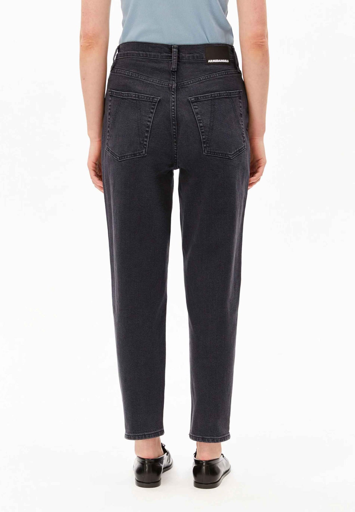 MAIRAA HIGH WAIST MOM JEANS