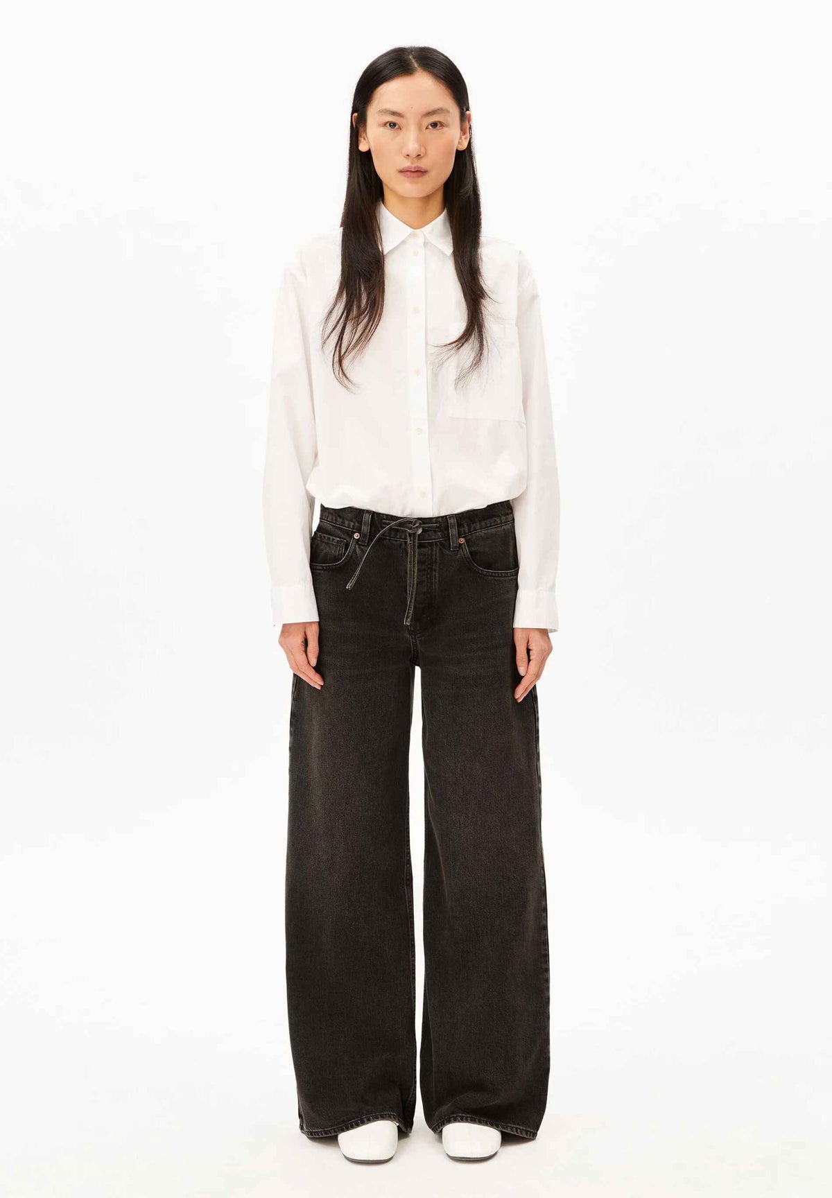 ASTRAEAAS MID WAIST WIDE JEANS