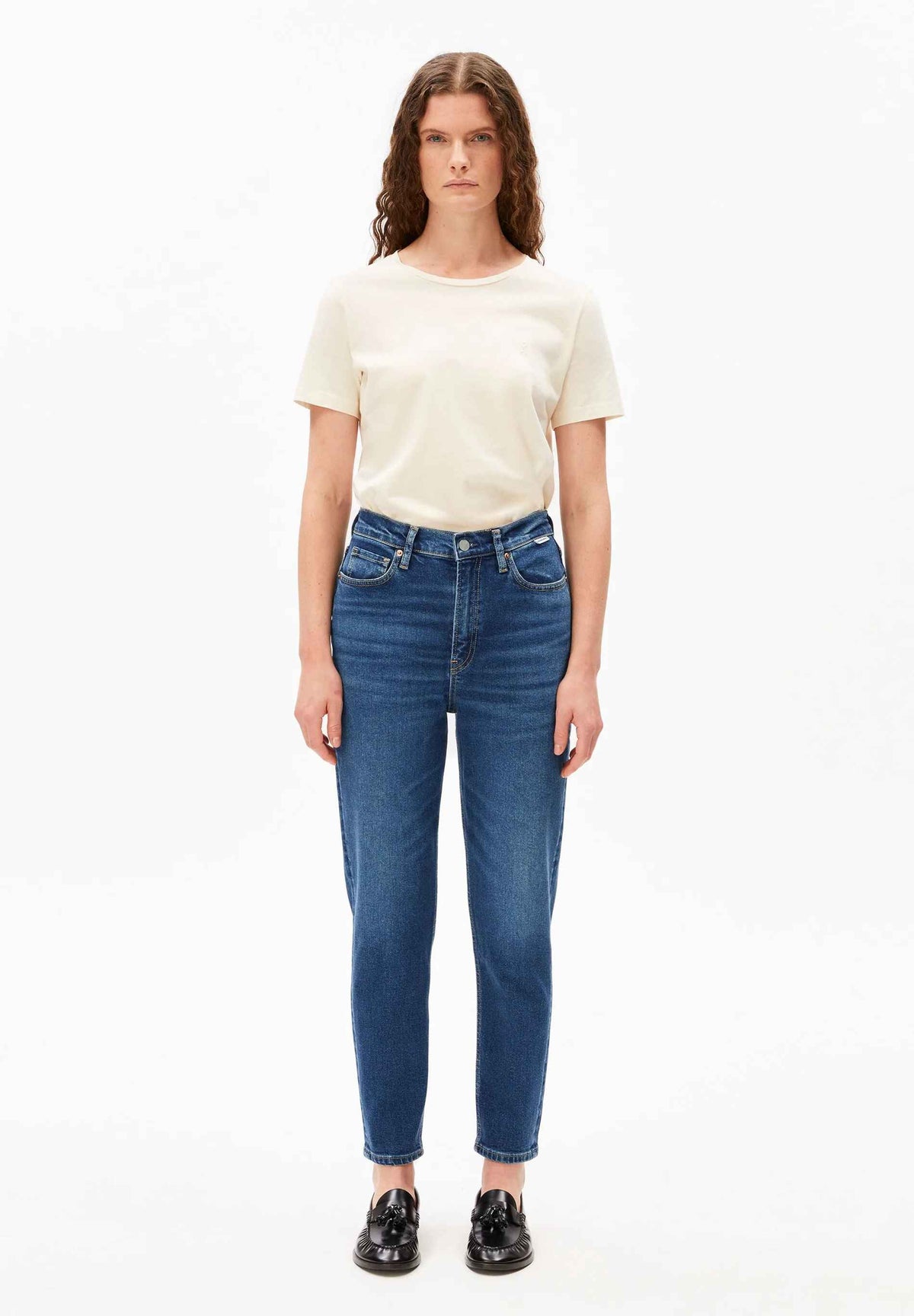 MAIRAA HIGH WAIST MOM JEANS