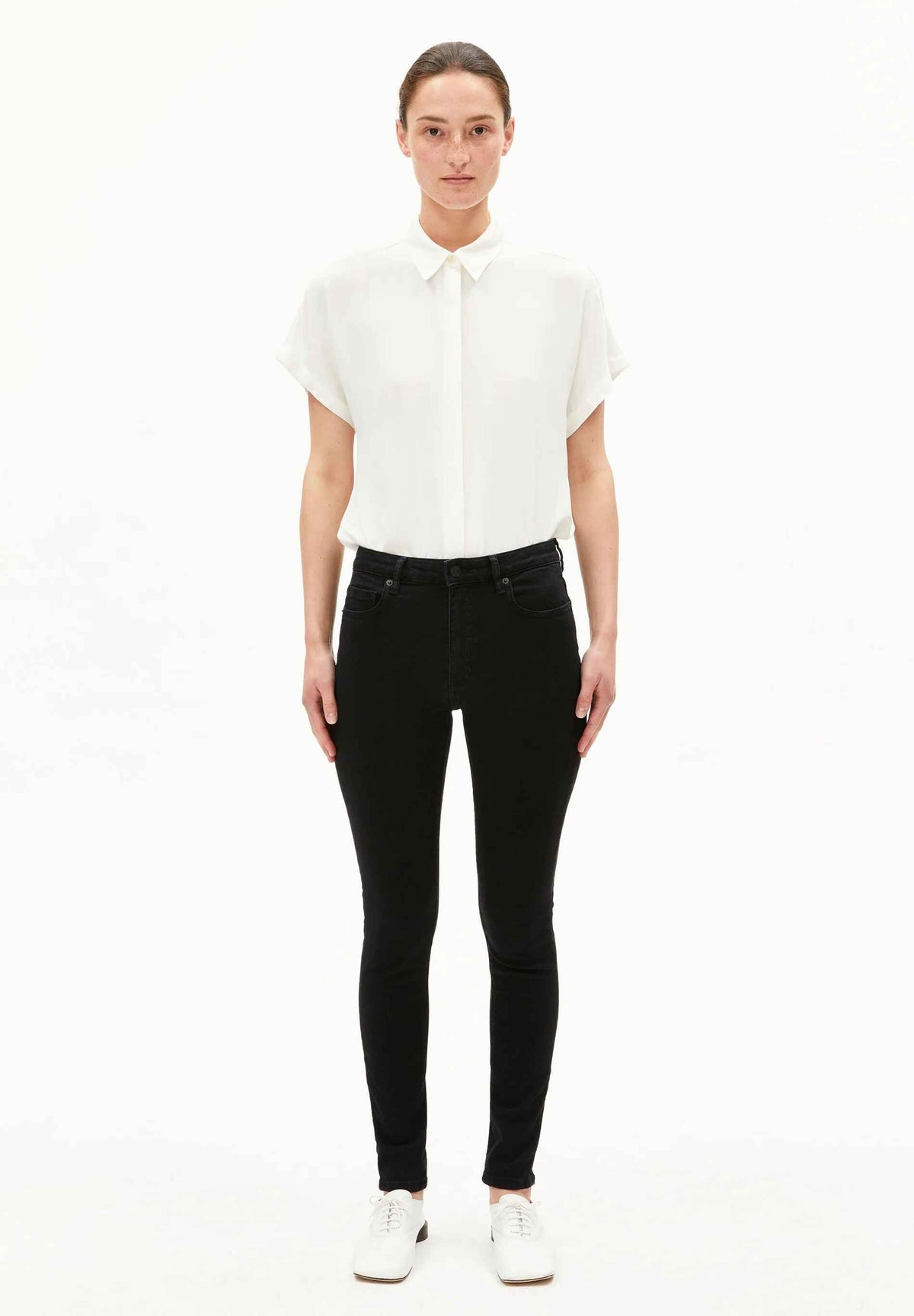 TILLAA MID WAIST SKINNY JEANS