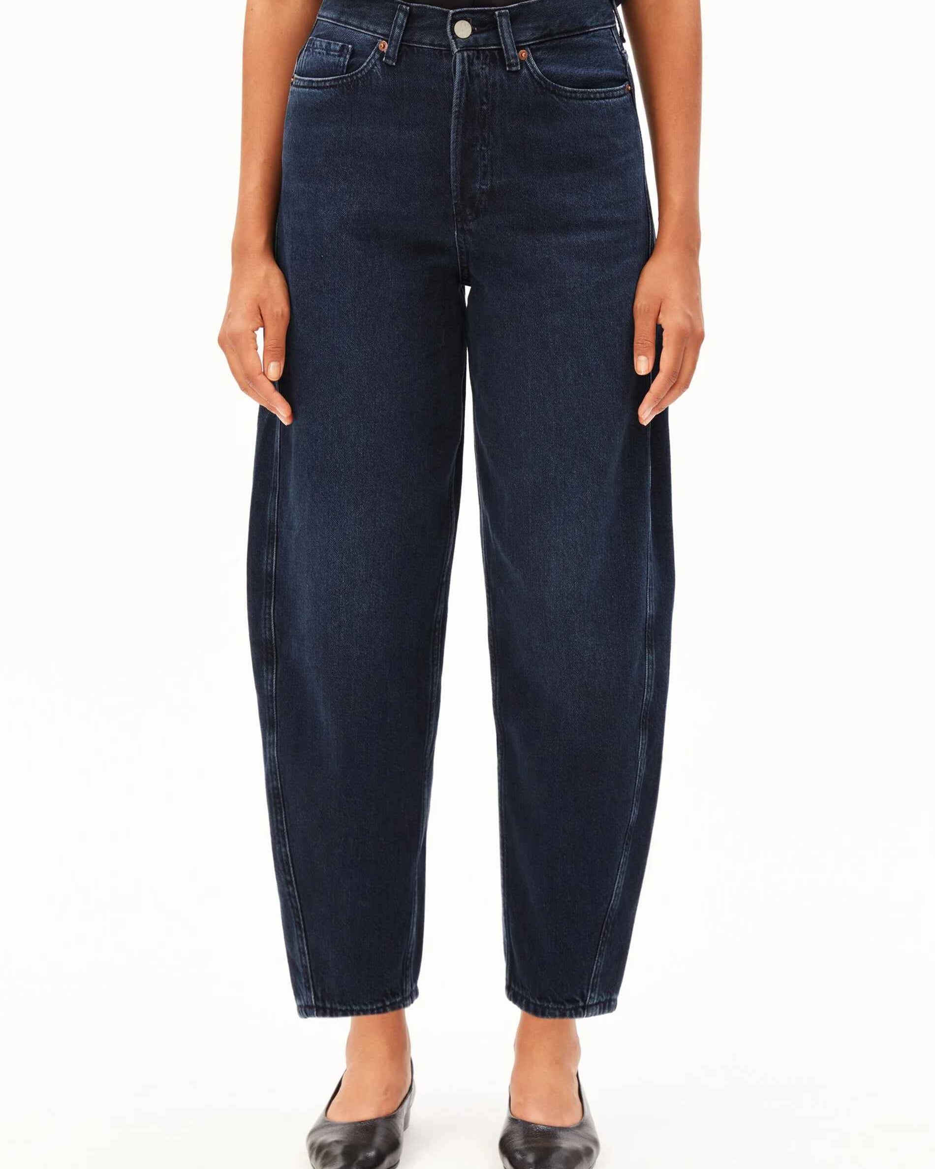 BAARLY HIGH WAIST BARREL JEANS