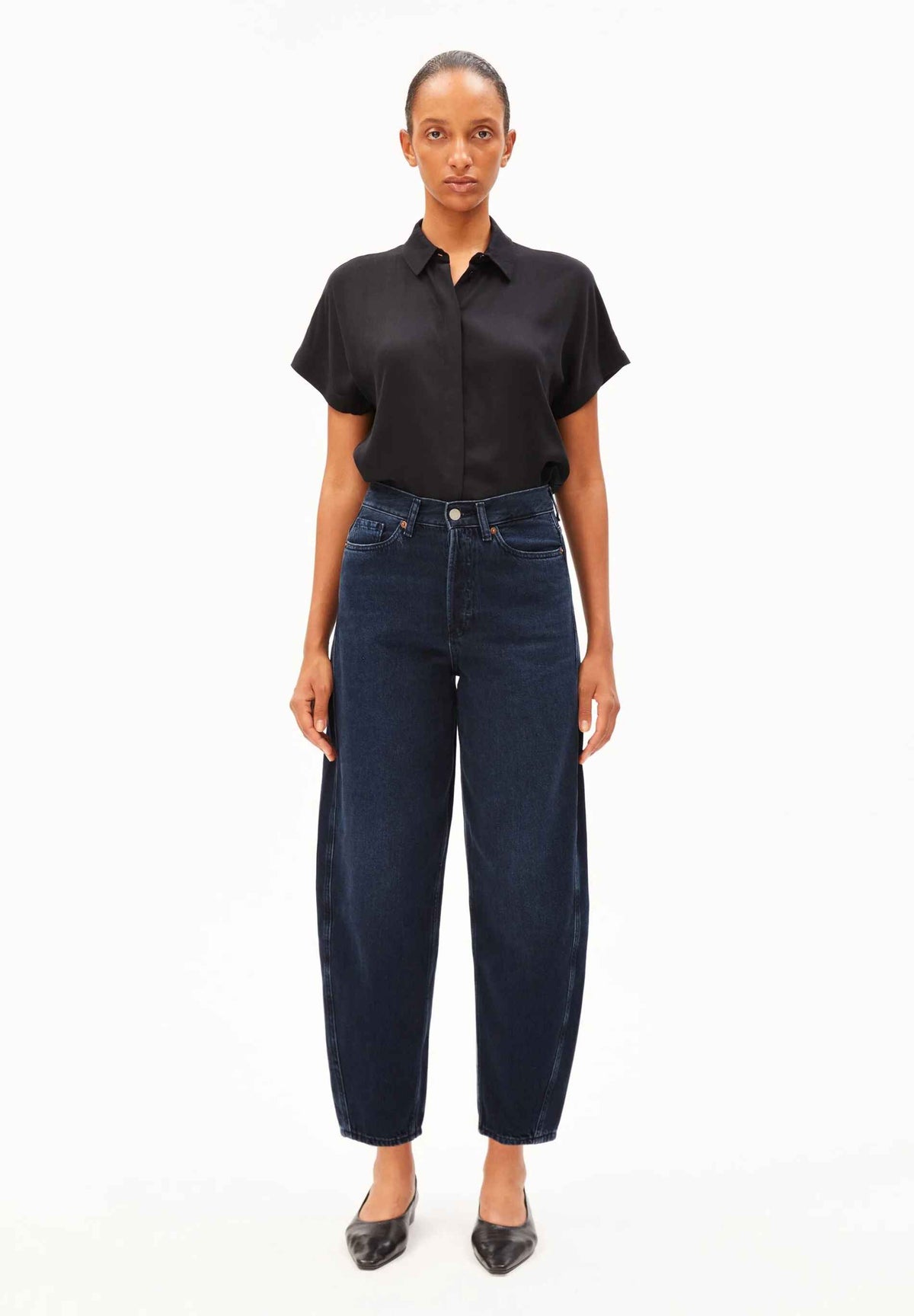 BAARLY HIGH WAIST BARREL JEANS