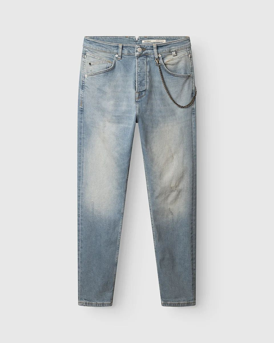 Alex Cros Cropped