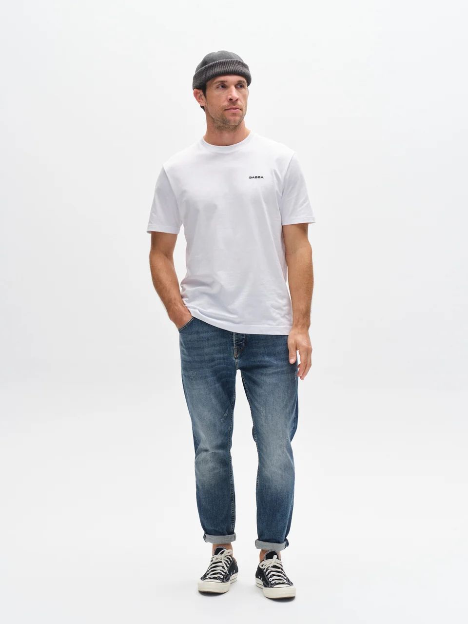 Alex Cros Cropped