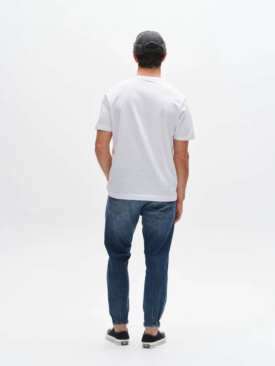 Alex Cros Cropped