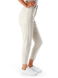 Nora Highwaist Mom Fit Jeans